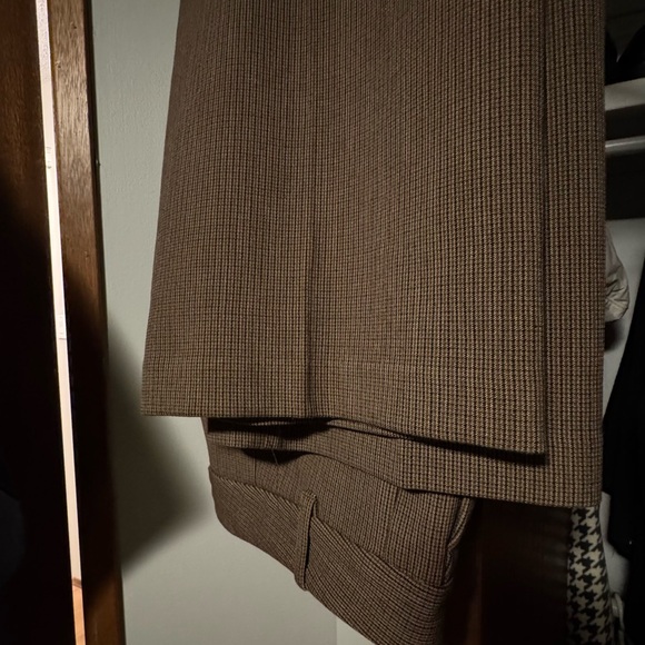 Aritzia Effortless Pants - Re-essential - Picture 7 of 7